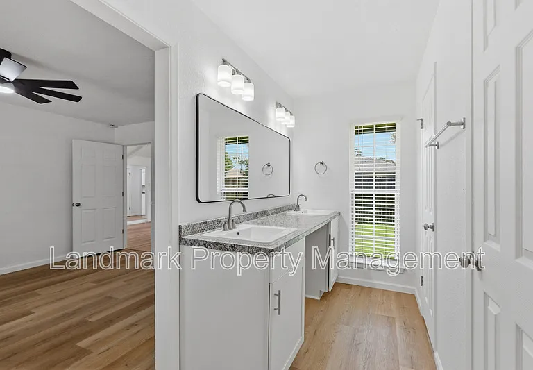 4351 Altamesa Blvd — Photo 25