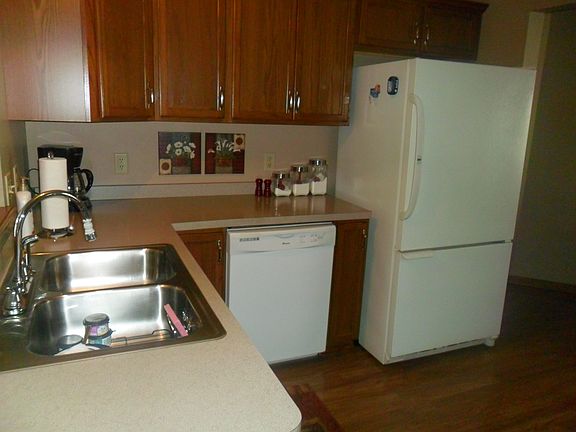 2nd image of 619 Hidden Harbor Dr