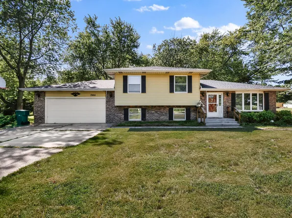 7904 Randolph St, Hobart, IN 46342
