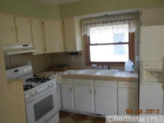 4th image of 2607 E 38th Street