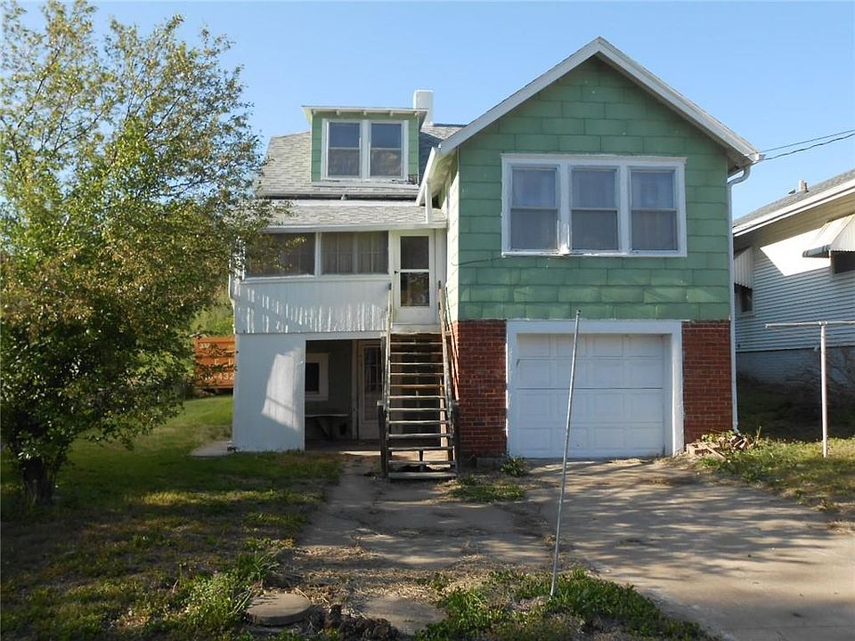 28 E Hyde Park Ave, Saint Joseph, MO 64504 Zillow
