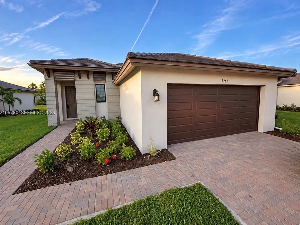 5265 Marano Dr