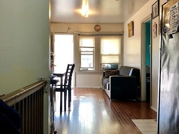 5th image of 4241 77th St