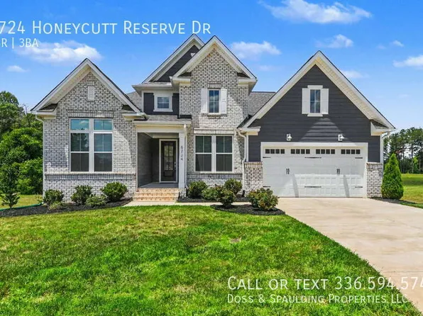 6724 Honeycutt Reserve Dr, Oak Ridge, NC 27310