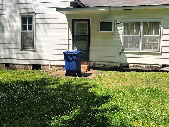 3rd image of 117 Patton Ln