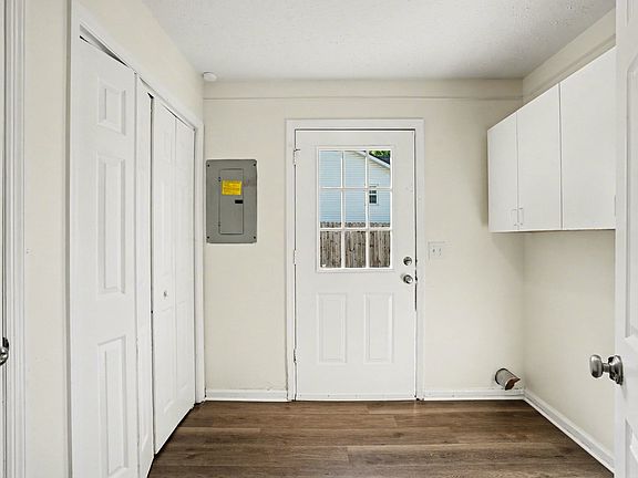 4th image of 3112 Country Way Rd