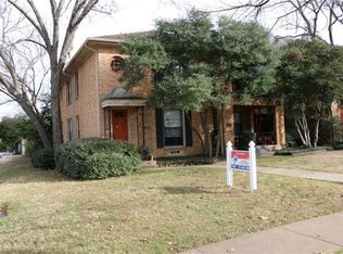 850 N Clinton Ave, Dallas, TX 75208