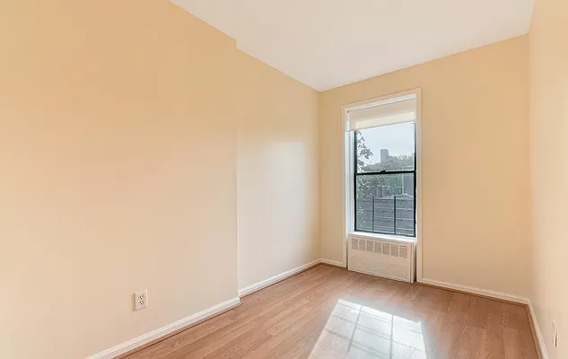 Rented by Brooklyn Group | media 21