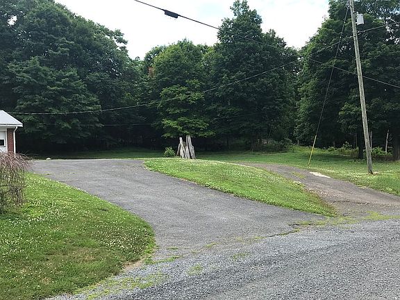 5th image of 11524 Sylvan Dr
