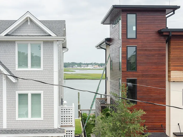 7 Shore Dr — Photo 3