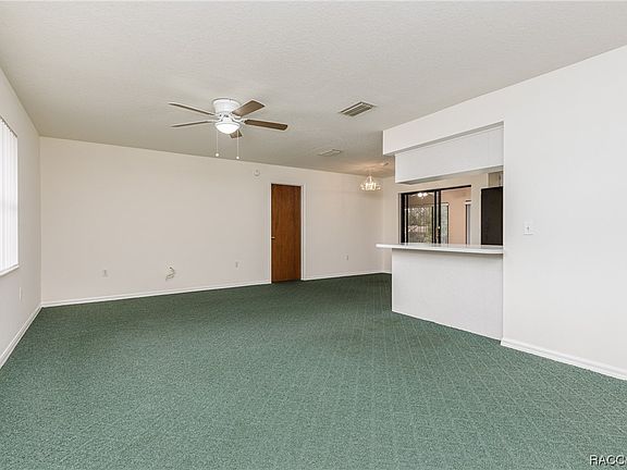 5th image of 927 N Hollywood Cir