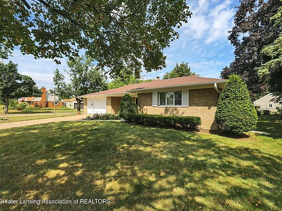 3rd image of 1601 Wellington Rd
