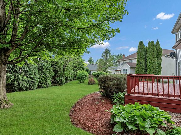 5th image of 360 Thomas Dr