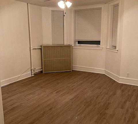 3rd image of 206B N Kenilworth Ave