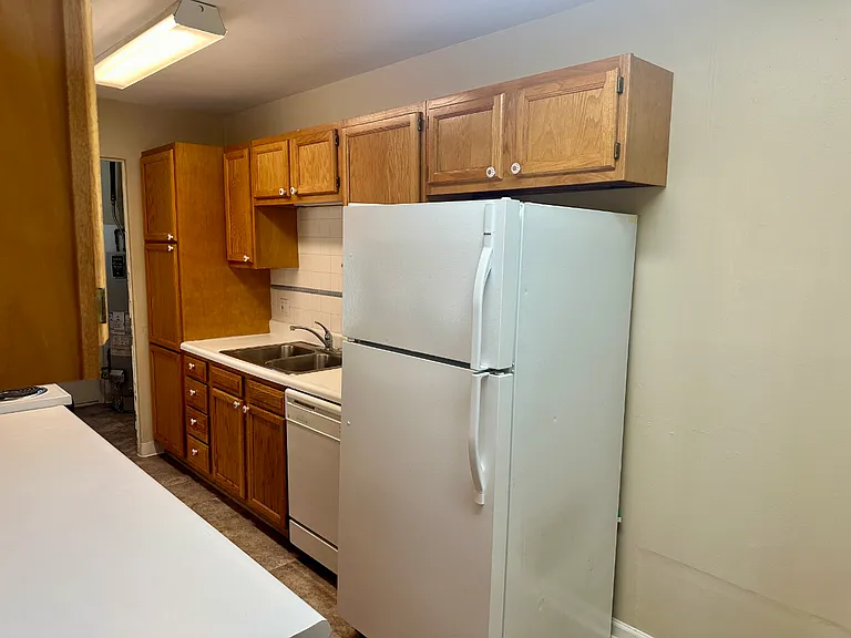 3201 S Eudora St — Photo 6