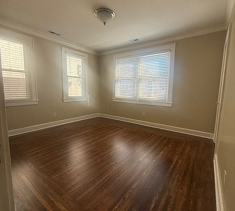 4th image of 407 Maxwell St #D