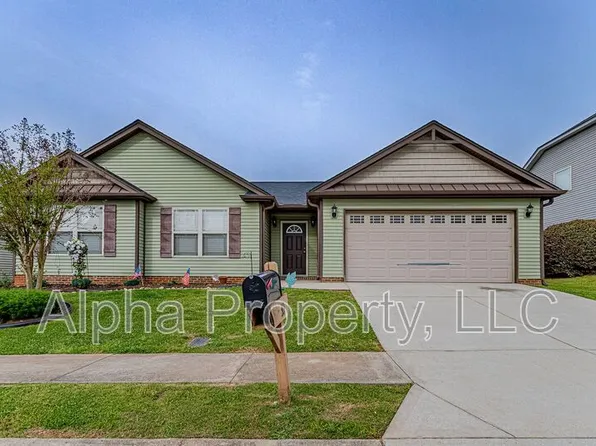 39 Nautical Dr, Greer, SC 29650