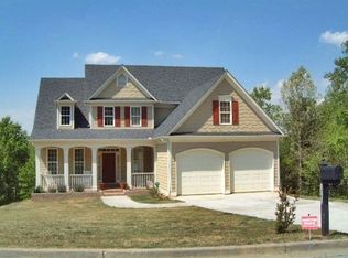 1562 Laricks Ln, Lawrenceville, GA 30045