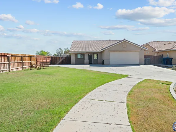 3403 Cattail Ct, El Centro, CA 92243