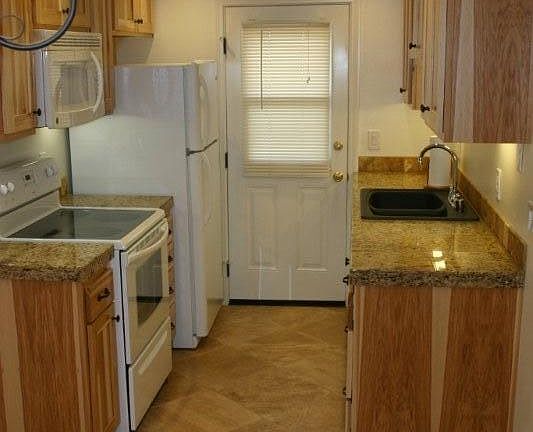 3rd image of 2640 N Yardarm Ave