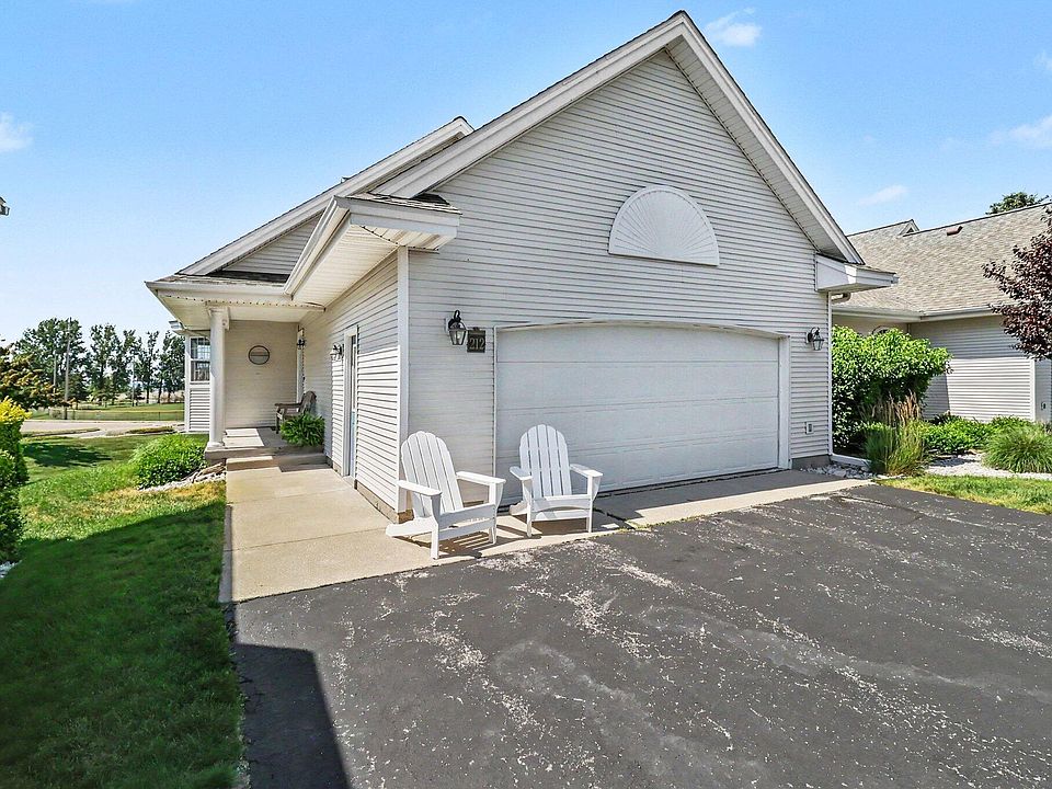 1st image of 212 Lighthouse Way S