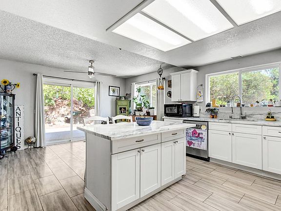 3rd image of 13555 Rancho Nogotta Ln