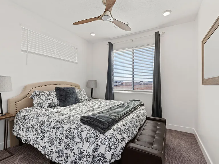 671 W Emerald Point Dr — Photo 21