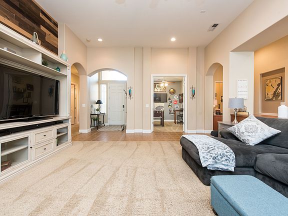 5th image of 6602 N Sandrini Ave