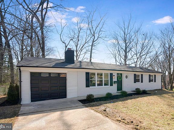 2nd image of 8933 Braeburn Dr
