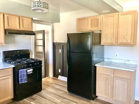 4th image of 1125 Applecroft Ave