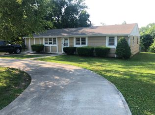 713 NW 80th Ter, Kansas City, MO 64118