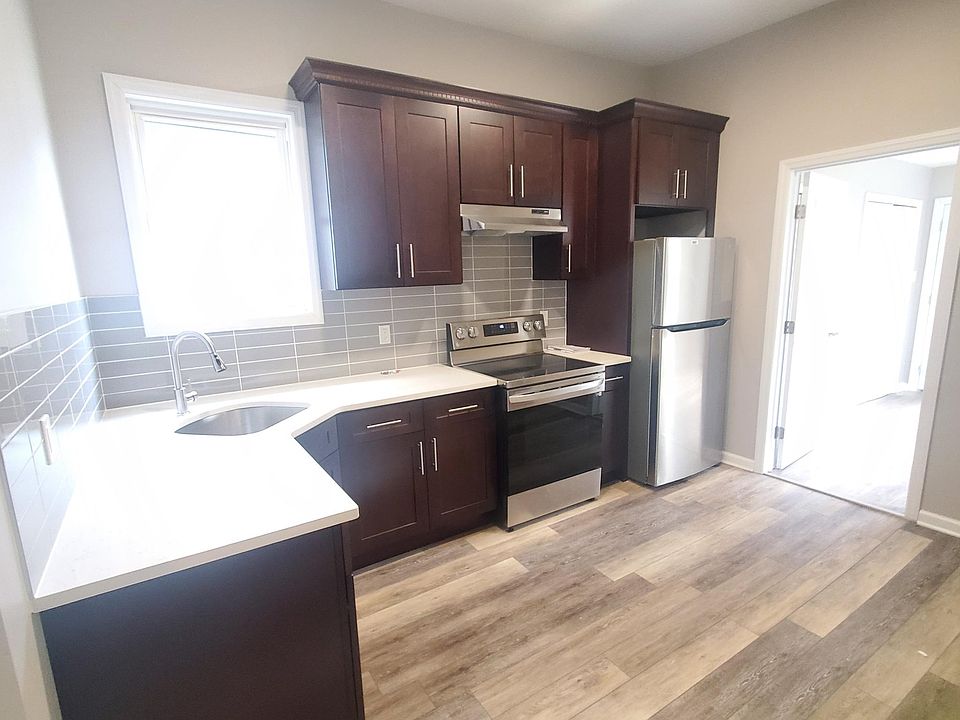 1st image of 346 Hawthorne Ave #1