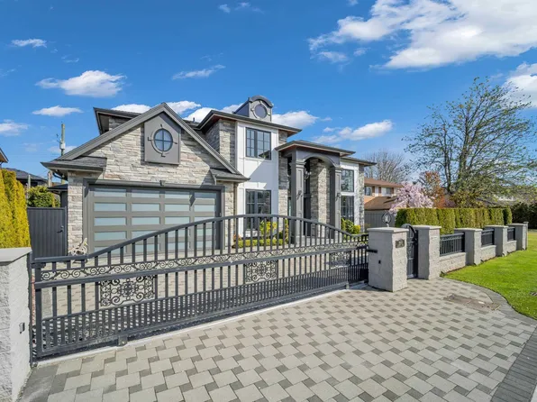 8460 Fairway Rd, Richmond, BC V7C 1Y6