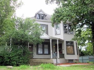 43 E Galbraith Rd, Cincinnati, OH 45216