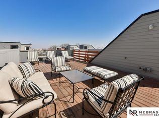 1057 Johnston Plz, Omaha, NE 68108