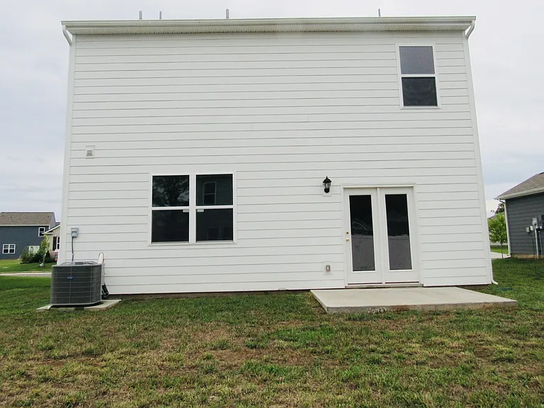 211 River Forest Dr — Photo 17