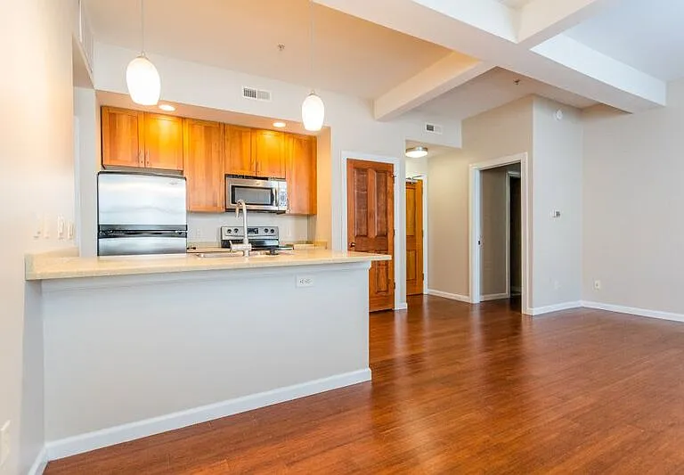 181 N Main St #203 — Photo 1