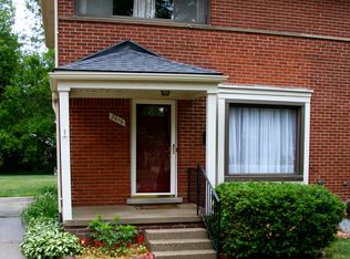 2616 Oliver Rd, Royal Oak, MI 48073