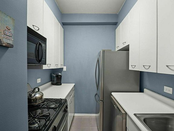 5th image of 62 W 62nd St APT 7G