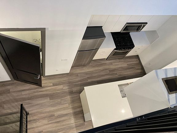 3rd image of 161 S Normandie Ave #9