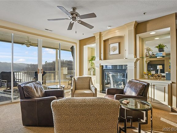 2nd image of 941 Summer Place Dr Unit 3A