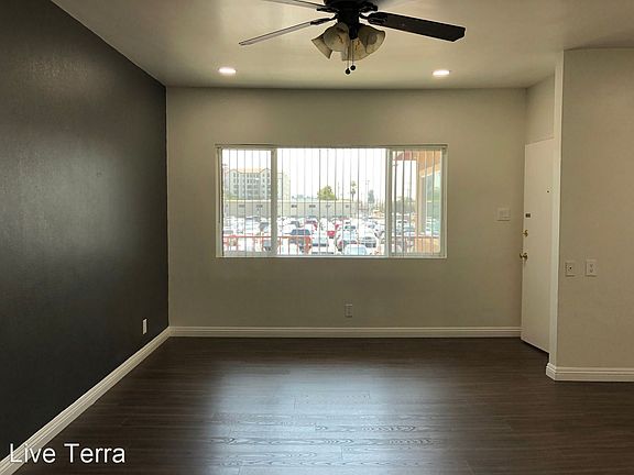 5th image of 710 W 27th St #9081245