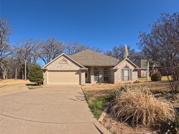 1205 Timber Creek Dr, Weatherford, TX 76086