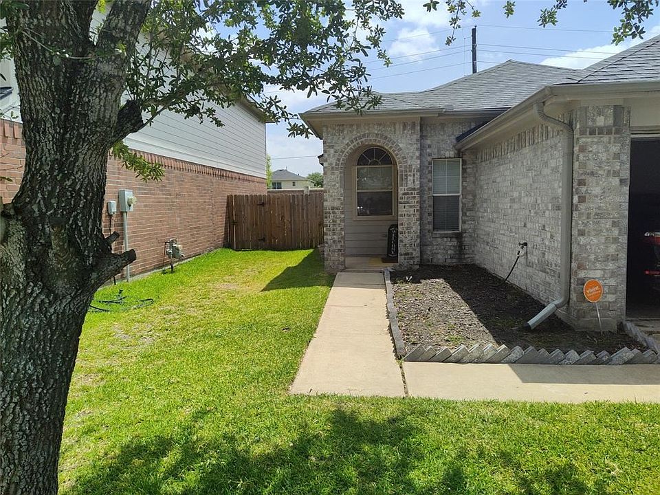 1st image of 14207 Ballfour Park Ln