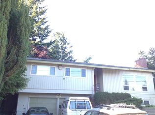 3233 NE 95th St, Seattle, WA 98115
