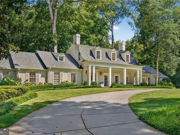 3673 Castlegate Dr NW, Atlanta, GA 30327