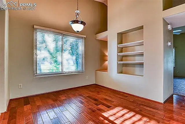 2 bed, 1066 sqft, $2,200 — Photo 4