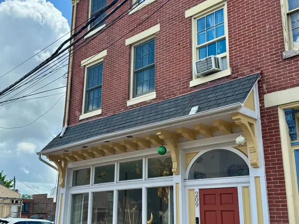 209 E Front St, Trenton, NJ 08611