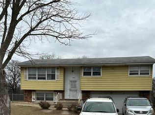 16916 Magnolia Dr, Hazel Crest, IL 60429