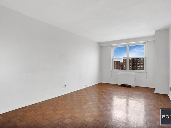 3rd image of 555 Kappock St APT 14G